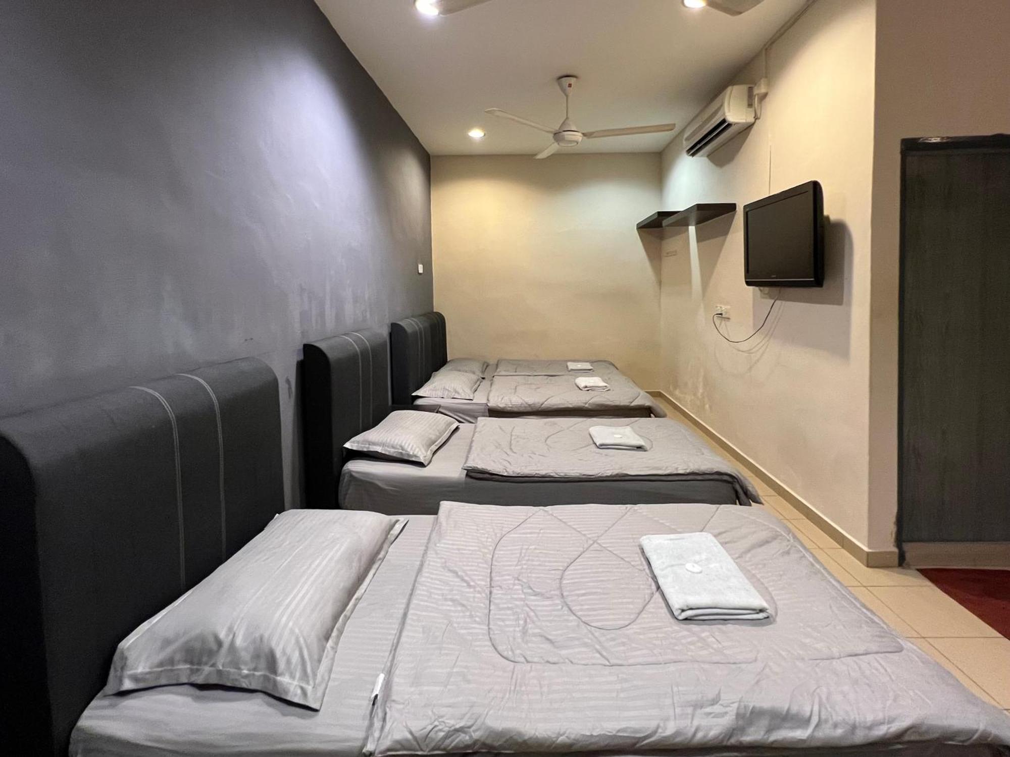 Pekan Budget Hotel Exterior foto