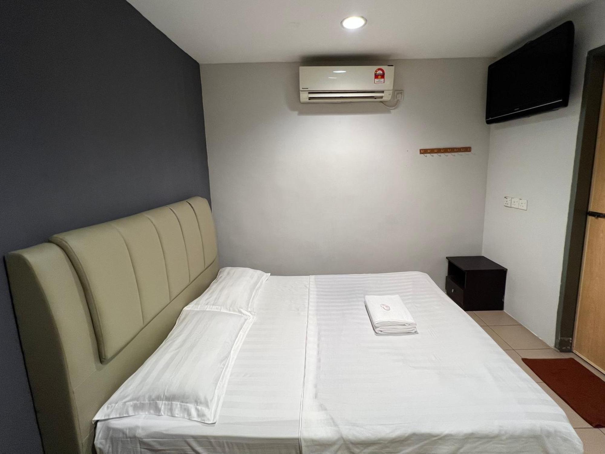 Pekan Budget Hotel Exterior foto