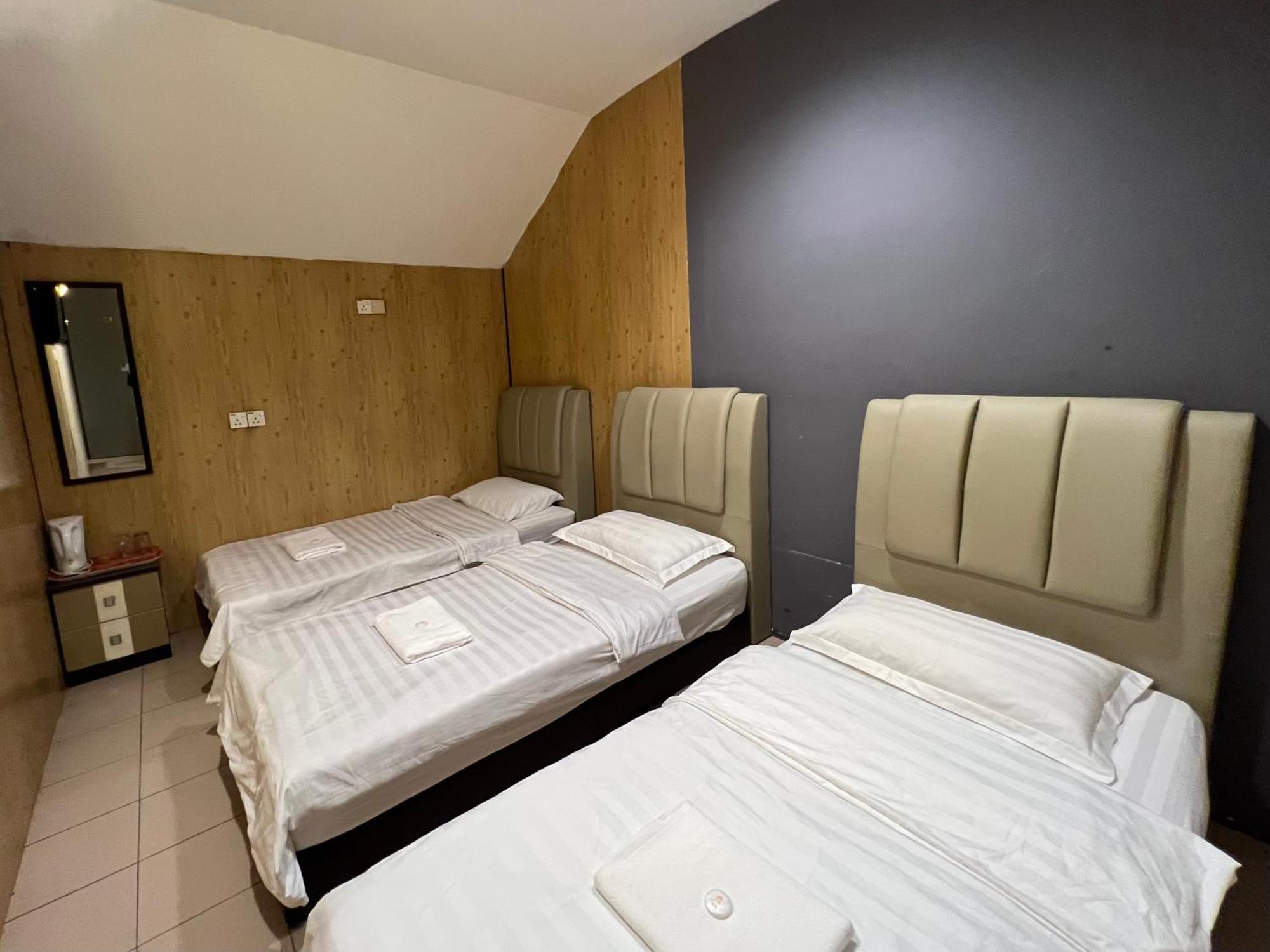 Pekan Budget Hotel Exterior foto